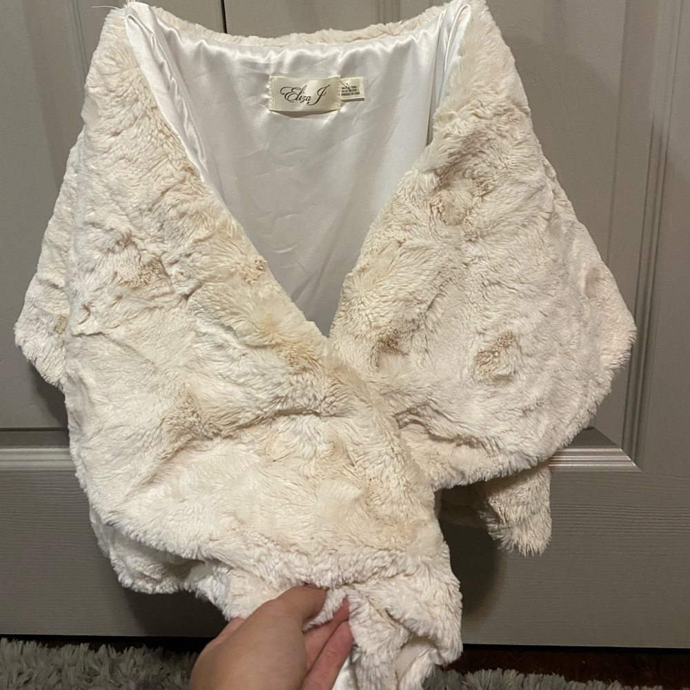 Off the shoulder shrug